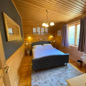 Holiday home Owlet At Owlet Hideaway - With Hot Tub, Near York, Seaton Ross